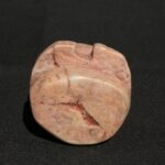 🐆 Pre-Columbian Feline Head – Chavín Style in Quartz-Granite with Stone Inlays - Imagen 3