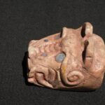 🗿 Title:Ancient Chavín Jaguar Head Sculpture – Quartz-Granite with Sodalite Inlays – Ritual Artifact from Pre-Columbian Peru - Imagen 6