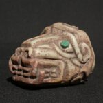 🗿 Title:Pre-Columbian Chavín Jaguar Head Sculpture – Quartz-Granite with Emerald Eye Inlay – Ancient Ritual Artifact from Peru