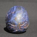 Sodalite Skull 450g Hand Carved w/ Double-Headed Serpent & Quartz Veins - Imagen 2