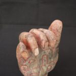 🏷️Moche Ritual Stone Hand 2000g – Inlaid Shell, Serpent Motifs, Turquoise Sculpture - Imagen 5