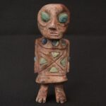 🏷️Pre-Columbian Alien Figure 500g – Nasca Style with Turquoise & Sodalite Inlays