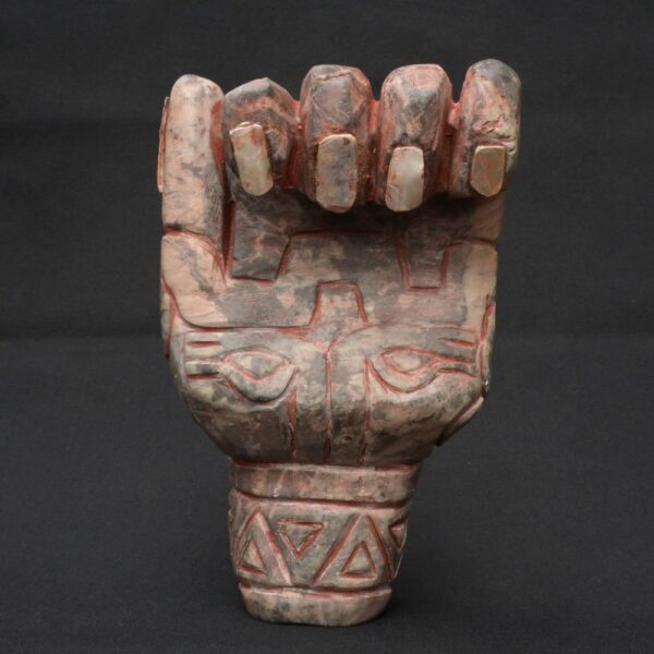 Moche ritual hand sculpture with pre-Columbian mother-of-pearl inlays - Imagen 2