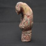 Moche ritual hand sculpture with pre-Columbian mother-of-pearl inlays - Imagen 3