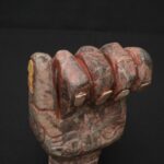 Moche ritual hand sculpture with pre-Columbian mother-of-pearl inlays - Imagen 5
