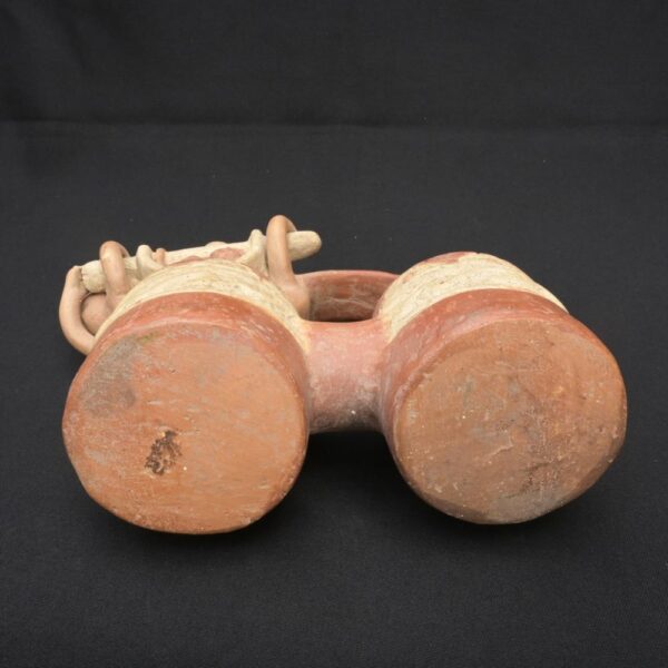 Moche ceramic double-bottle bottle with monkey and human figures - Imagen 9