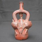 🟩Sican Ritual Bottle with Two Felines – Pre-Columbian Ceramic Artifact - Imagen 3