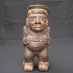 🟩Tiahuanaco Ritual Vessel – Chubby Man with Giant Toad on Back