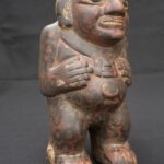 🟩Tiahuanaco Ritual Vessel – Chubby Man with Giant Toad on Back - Imagen 7