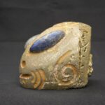 Handcrafted Pyrite Alien Head – Cosmic Reflection and Decor Piece - Imagen 2