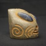 Handcrafted Pyrite Alien Head – Cosmic Reflection and Decor Piece - Imagen 6