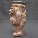 Tiahuanaco Ritual Bottle – Chubby Man with Toad on Back - Imagen 2