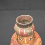 Paracas Ritual Bottle – Man Figure with Mythical Creatures Design - Imagen 6