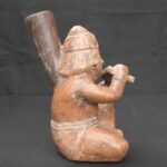 Moche Musician Figurine – Pre-Columbian Ceramic with Antara Flute - Imagen 4