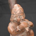 Moche Musician Figurine – Pre-Columbian Ceramic with Antara Flute - Imagen 5