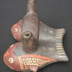 🎨 Double-Spout Nazca Bottle – Stylized Fish Motif - Imagen 8