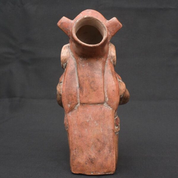 🛡️ Moche Warrior Figurine – Pre-Columbian Ritual Ceramic Art - Imagen 3