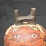 🌞 Nazca Ritual Bottle – Ceramic with Mythical Human Figure Art - Imagen 6