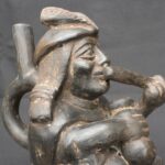 🎶 Moche Musician Figurine – Ceramic Sculpture of a Seated Flute Player - Imagen 7