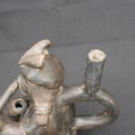 🎶 Moche Musician Figurine – Ceramic Sculpture of a Seated Flute Player - Imagen 11