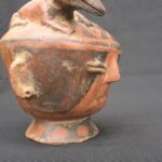 🪶 Recuay Ritual Bottle – Ceramic with Animal Motifs and Tribal Design - Imagen 7