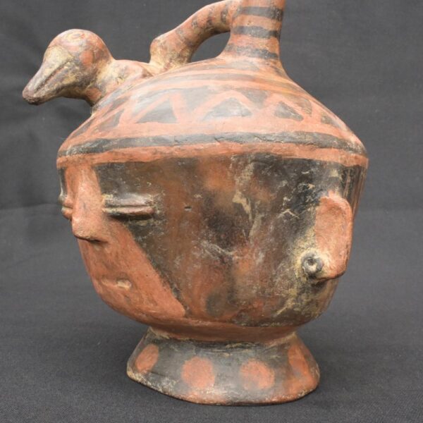 🪶 Recuay Ritual Bottle – Ceramic with Animal Motifs and Tribal Design - Imagen 8