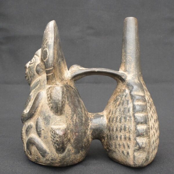 🌽 Moche Whistling Vessel – Andean Corn Spirit Ceramic Flute Sculpture - Imagen 2