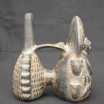 🌽 Moche Whistling Vessel – Andean Corn Spirit Ceramic Flute Sculpture - Imagen 4