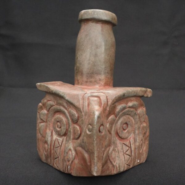 Chavín Stone Ritual Bottle with Owl Motif and Ceremonial Engraving - Imagen 1