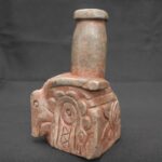 Chavín Stone Ritual Bottle with Owl Motif and Ceremonial Engraving - Imagen 3