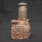 Chavín Stone Ritual Bottle with Owl Motif and Ceremonial Engraving - Imagen 4