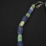 Moche-Chavín Necklace with Green and Blue Stone Beads - Imagen 6