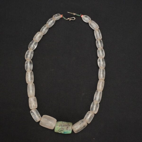 Collar Moche-Chavín de cuarzo con cuenta central verde ceremonial - Imagen 7