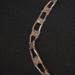 Collar Moche en plata con dije ritual en forma de concha - Imagen 4