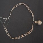 Collar Moche en plata con dije ritual en forma de concha - Imagen 9