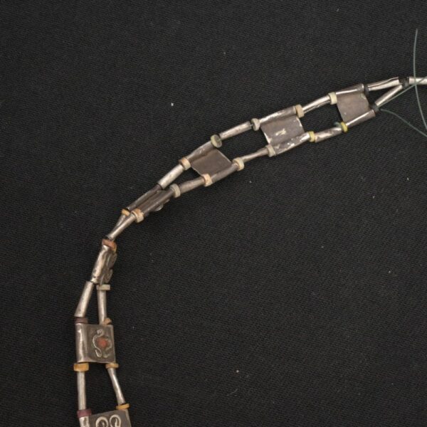 Collar Moche en plata con dije ritual en forma de concha - Imagen 14