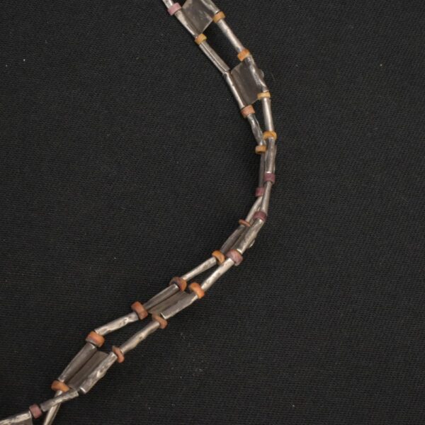 Collar Moche en plata con dije ritual en forma de concha - Imagen 16