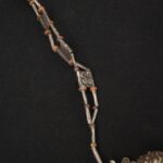 Collar Moche en plata con dije ritual en forma de concha - Imagen 17