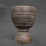 Inca ritual vessel made of wood with a dark patina and ceremonial shape - Imagen 2