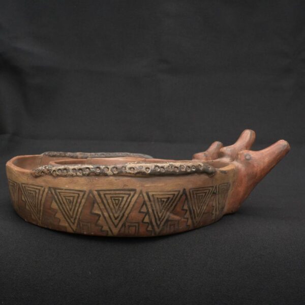 Precolumbian Inca Ritual Cocha Bowl with Triple Spouts and Geometric Art - Imagen 4