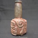 Chavín Granite Ritual Bottle – Twin Feline Faces, Quartz Veins, Hand-Carved - Imagen 8