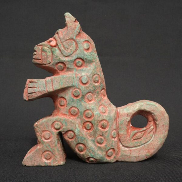 Moche Stone Feline Figure Holding Head – Pre-Columbian Ritual Sculpture - Imagen 2