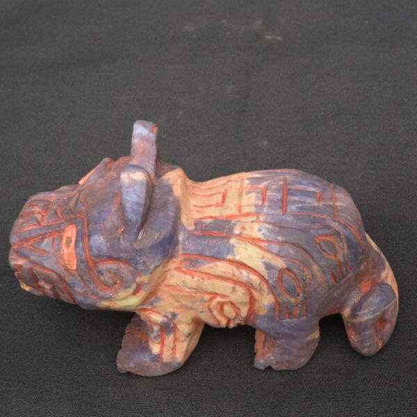 Inca Sodalite Feline Figure – Ritual Carving with Quartz Veins - Imagen 7