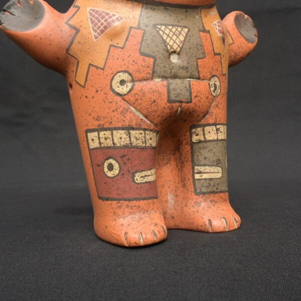 Figura de cerámica Paracas: escultura ritual femeninas con símbolos tradicionales - Imagen 7