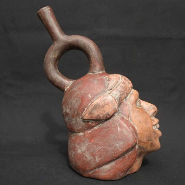 Moche Portrait Huaco – Pre-Columbian Ceremonial Vessel with Realistic Detail - Imagen 4