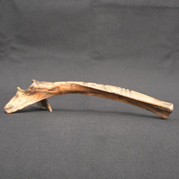 Ancient Bone Quena Flute with Human Carving – Decorative Artifact - Imagen 2