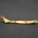 Decorative Bone Quena Flute with Ancient Tribal Carvings – Collectible - Imagen 3