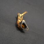 Decorative Bone Quena Flute with Ancient Tribal Carvings – Collectible - Imagen 4