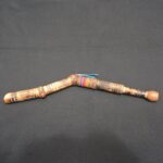 Handcrafted Curved Charango Horn with Gemstones and Andean Textiles - Imagen 3