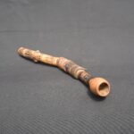 Handcrafted Curved Charango Horn with Gemstones and Andean Textiles - Imagen 5